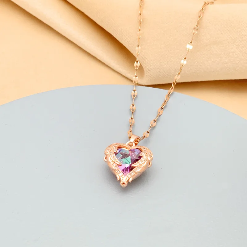 Gold Heart Pendant Necklace